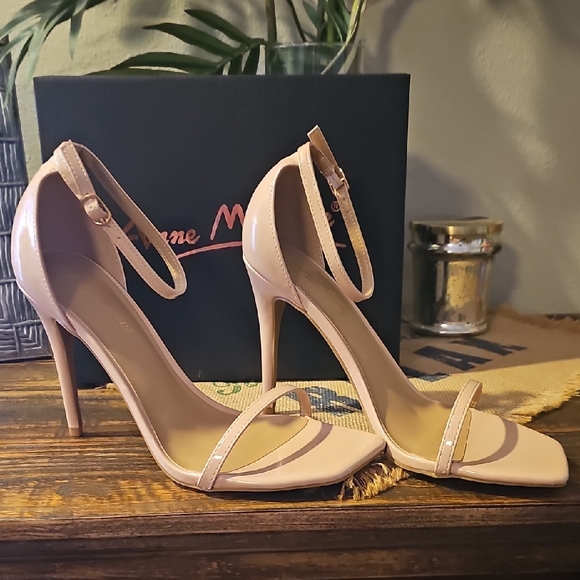 Anne Michelle Shoes - NWT - Anne Michelle Nude Ankle Strap Heels - Size 9